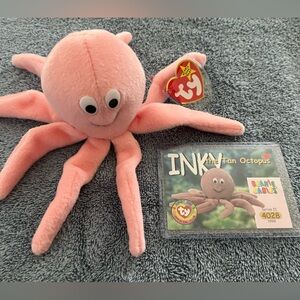 TY Beanie Baby - INKY with Collector Card